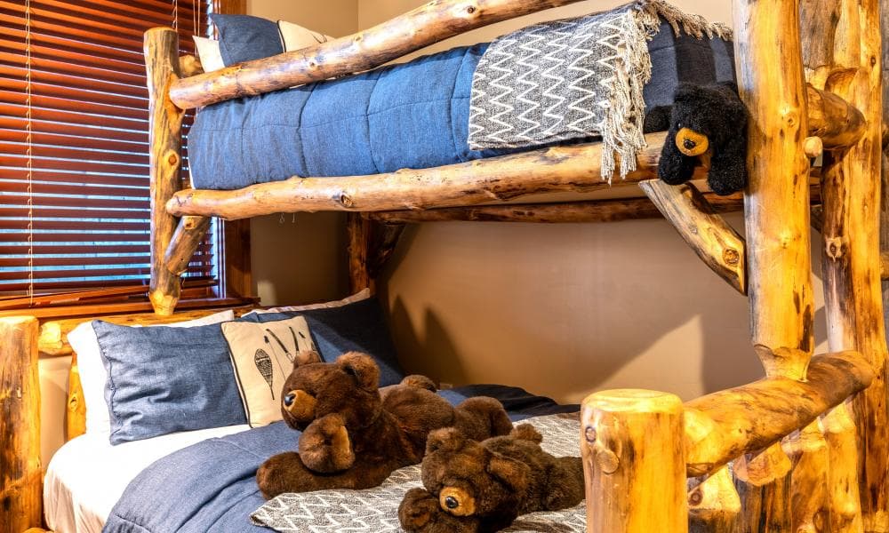 Ruby House - Image 18