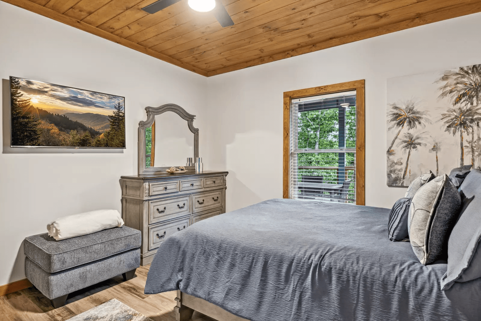 Royal Pool Retreat - Image 26