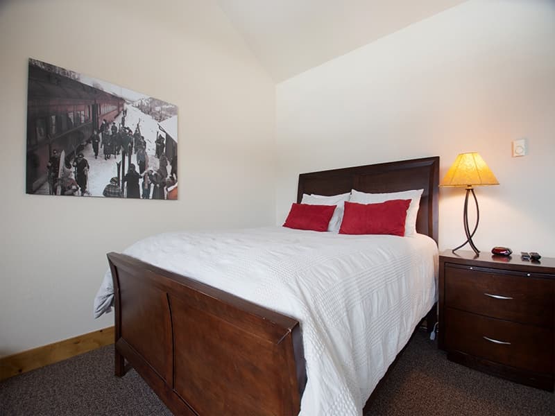 Snowblaze Residence 33 - Image 22