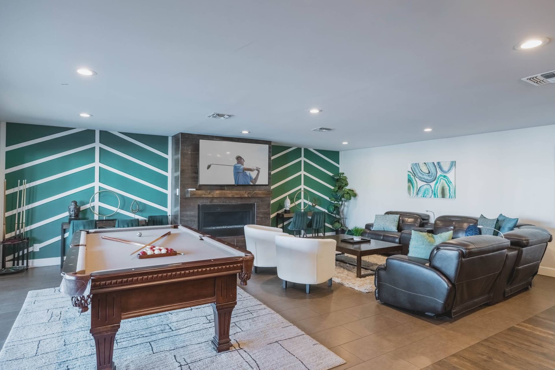 Luxe Resort Retreat - Image 8