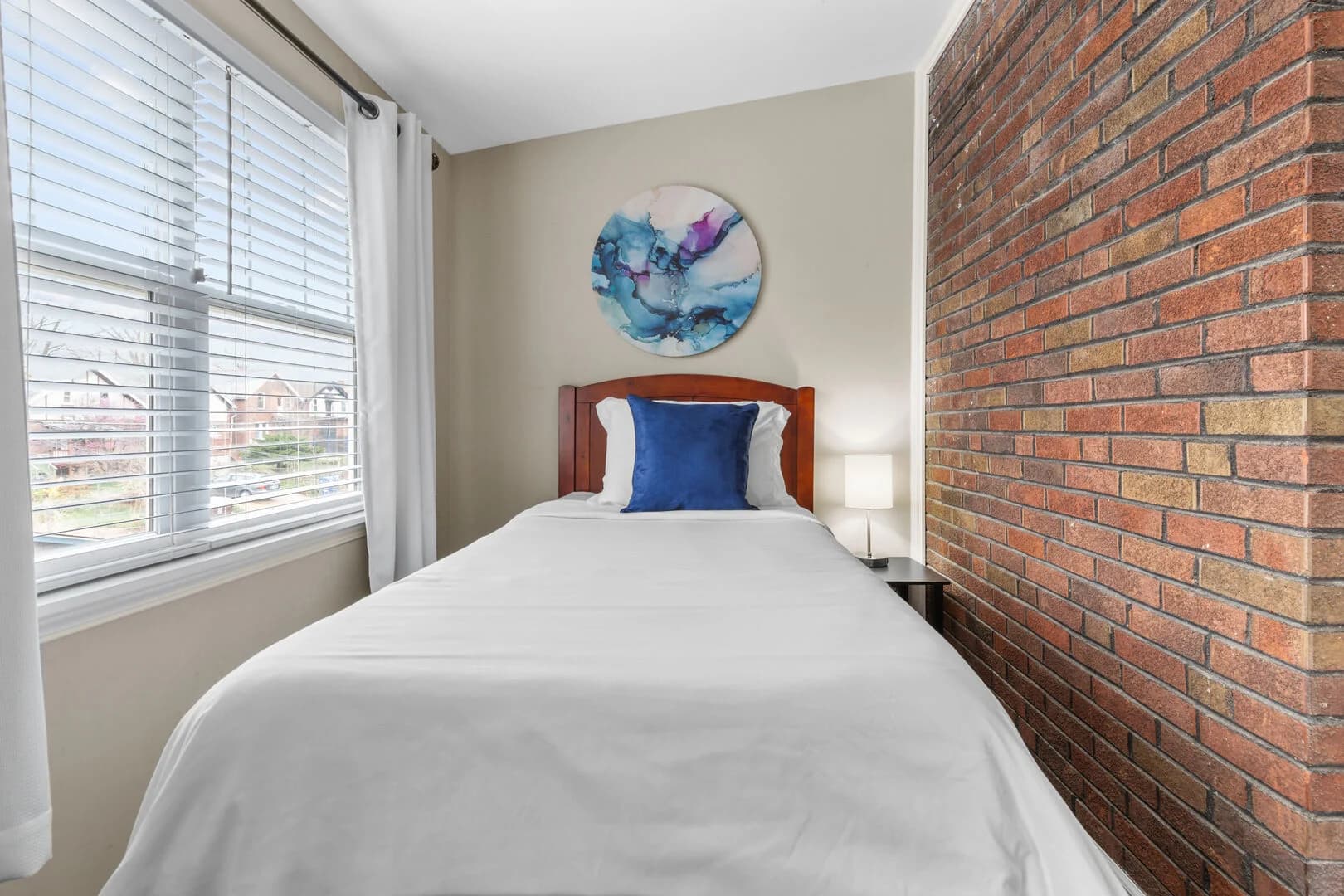 Kingshighway Manor - Image 21