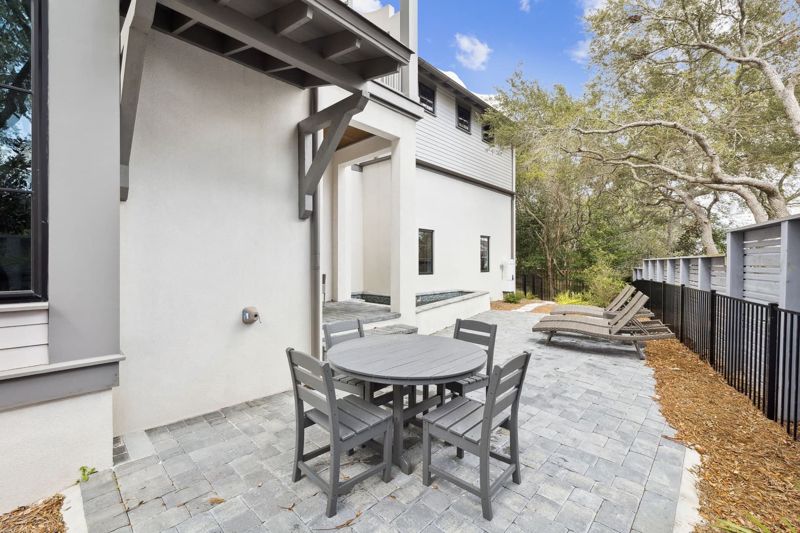 Peacock Place - Image 47