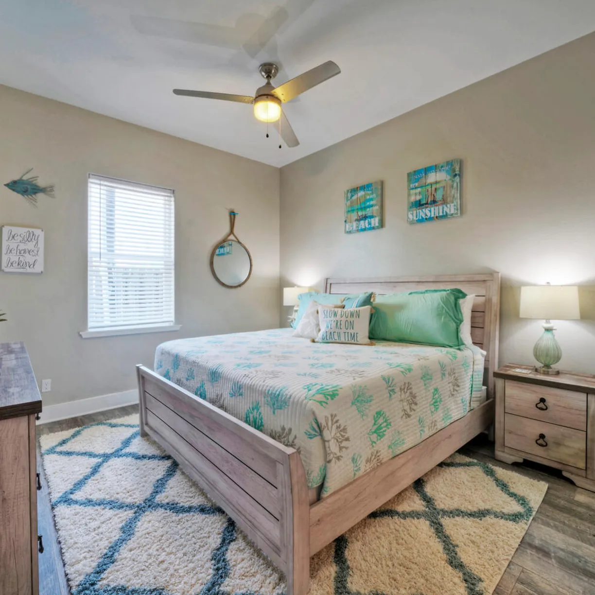 Bourbon Breeze - Image 19