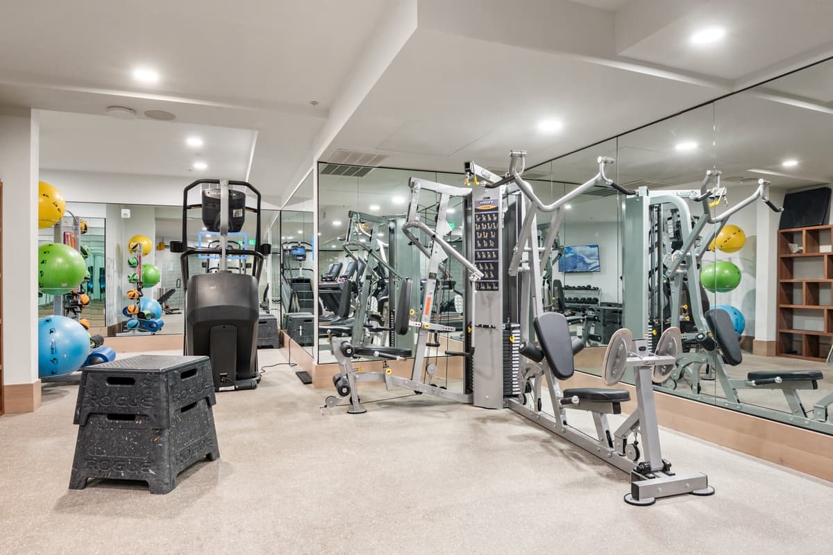 Kings Crown #103 - Image 48