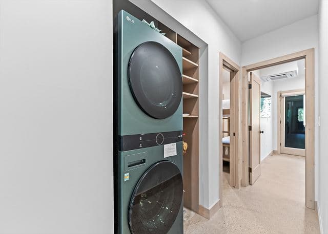 Ina's Way Townhome Unit B - Image 13