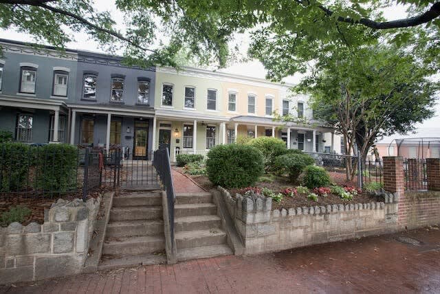 District Charm - Image 30