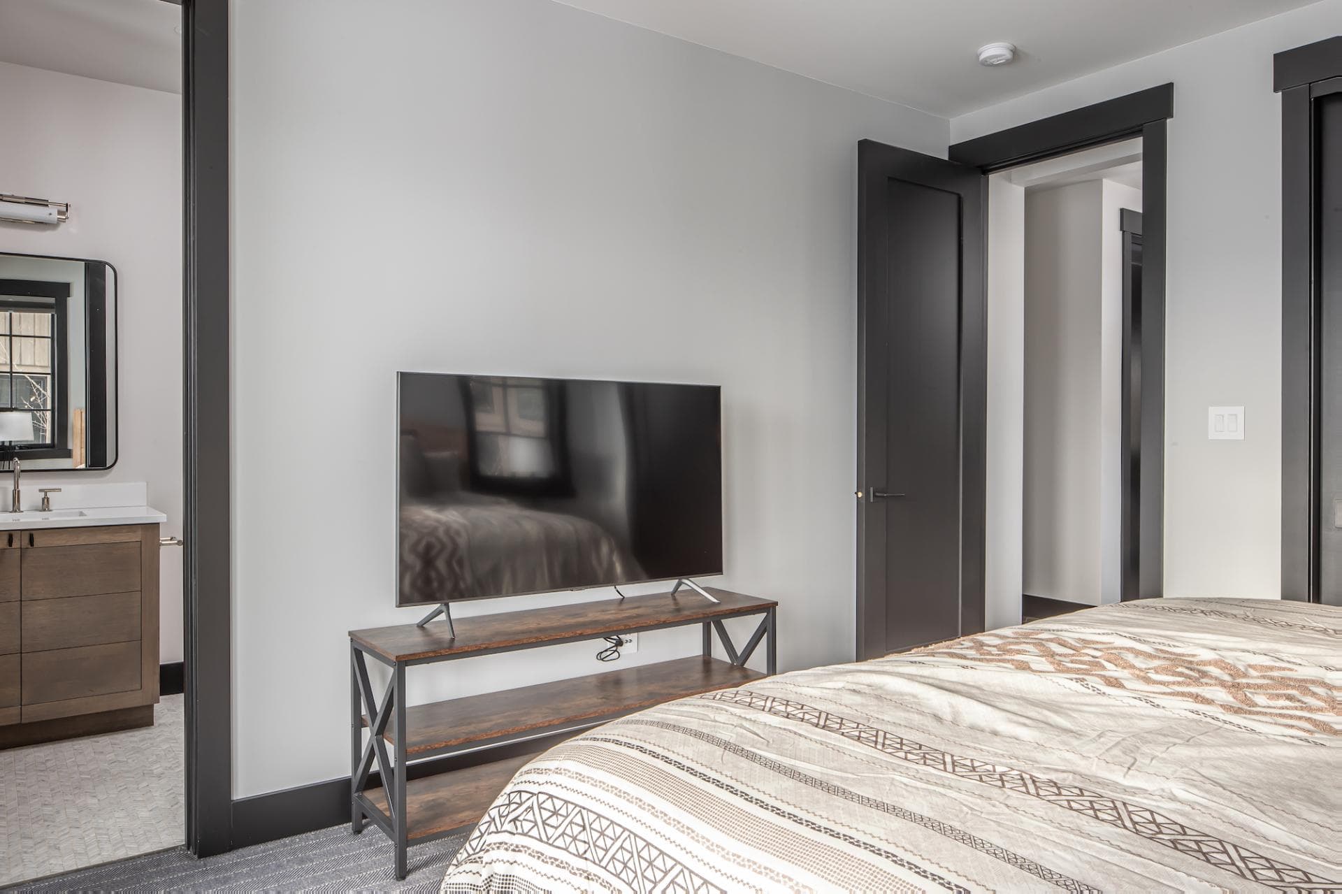 Moose Ridge #86 - Image 8