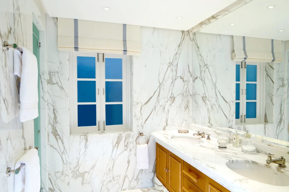 Sea Breeze Manor - Image 10