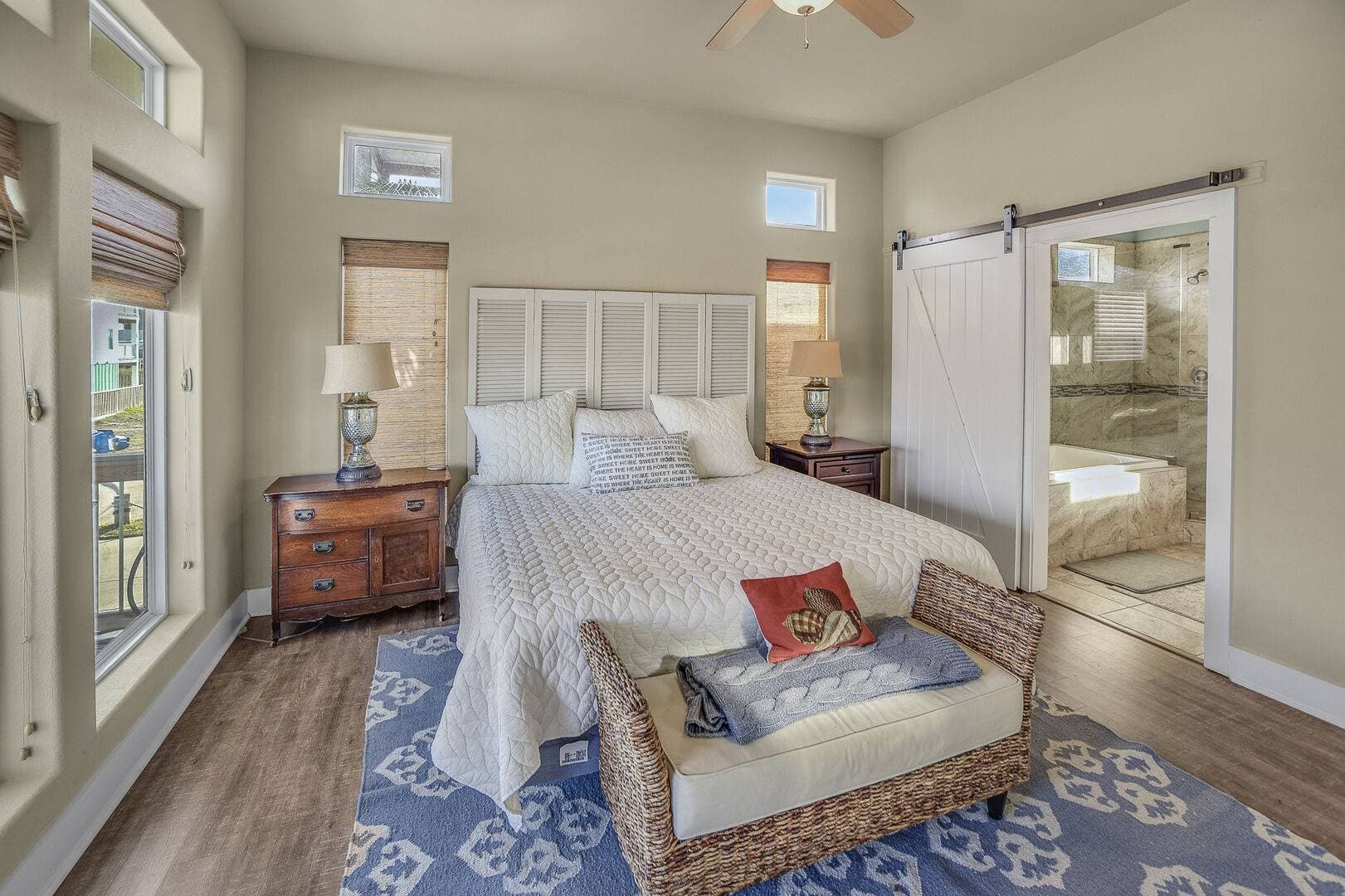 Gone Coastal House - Image 26