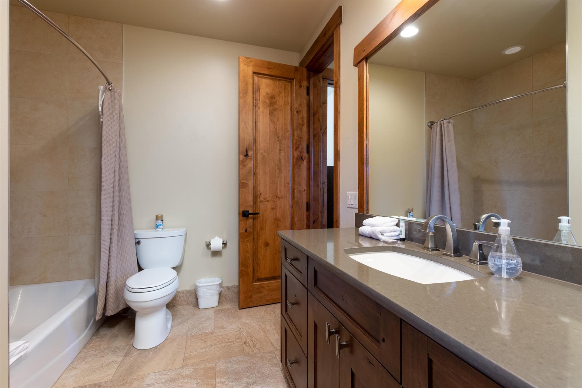 Shores Lane - Image 15