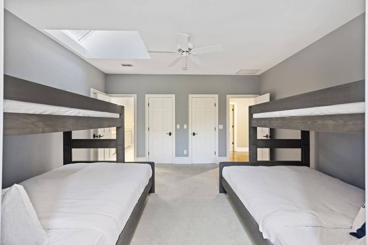 Otter Island Getaway - Image 16