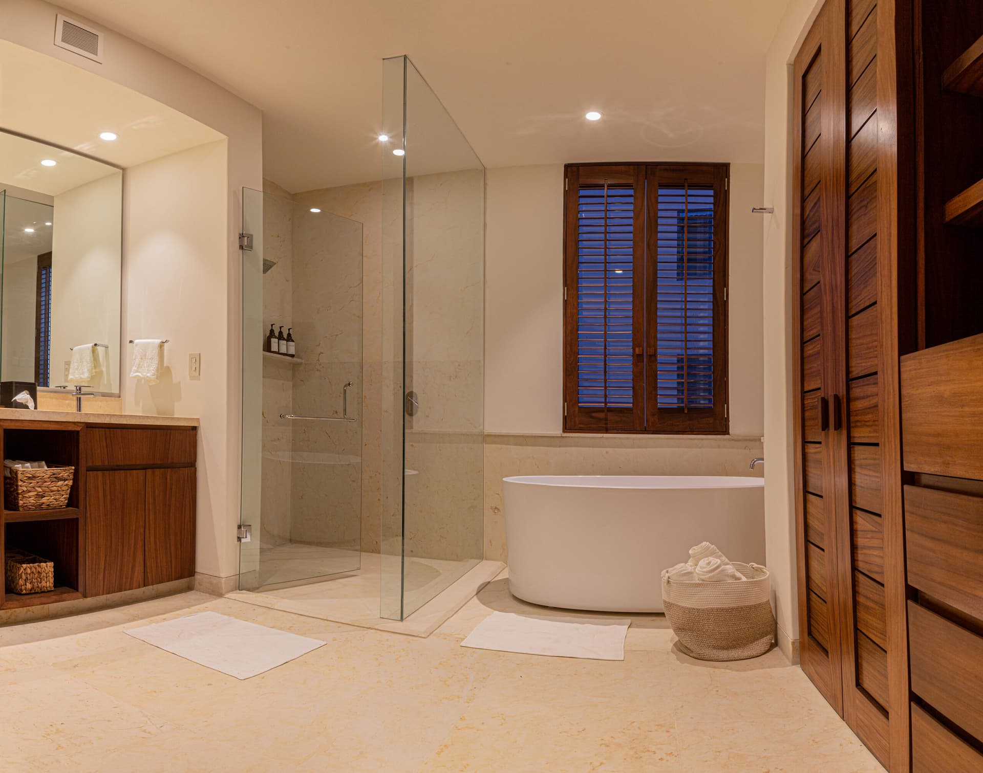 Tau Residences #321 - Image 9