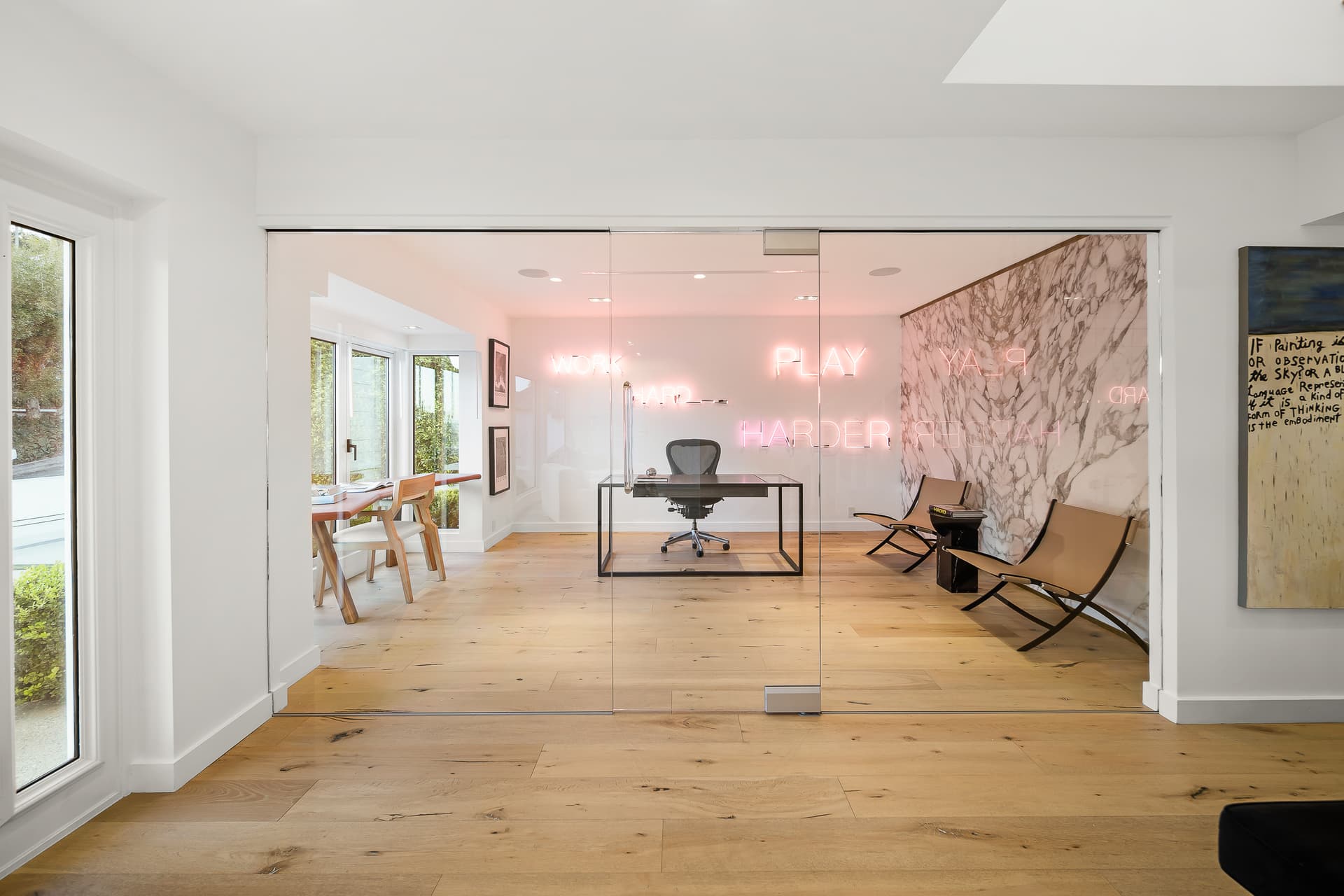 London Villa - Image 16