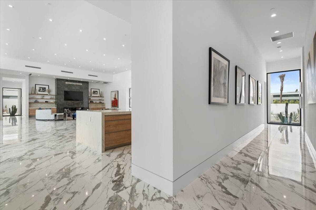 Bravo Villa #11 - Image 7