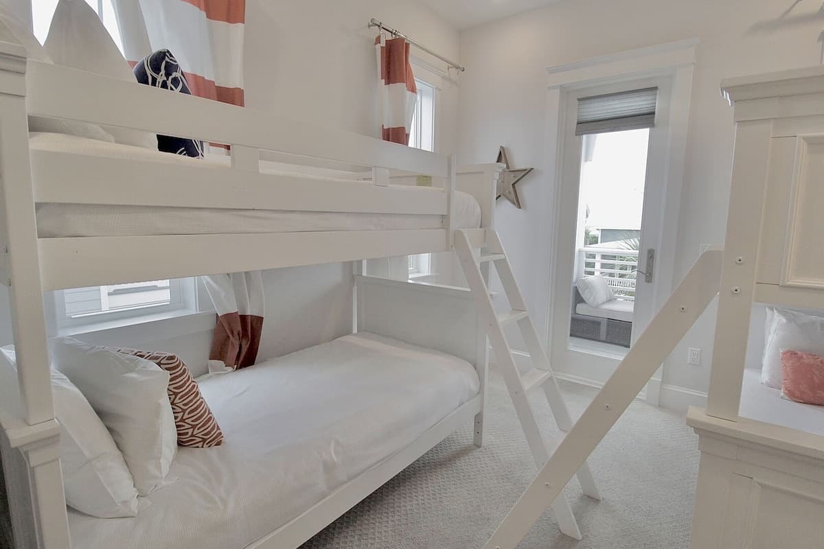 Sea And Me - Image 24