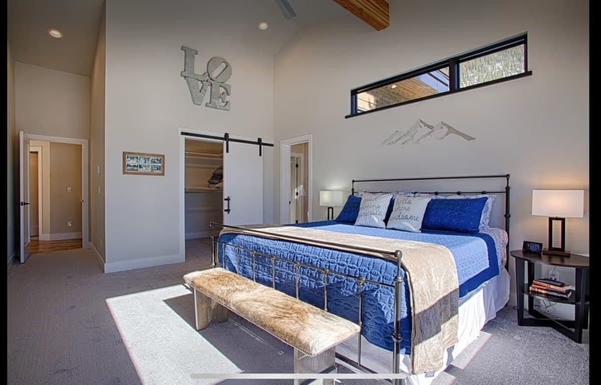 Echo Pines Chalet - Image 6