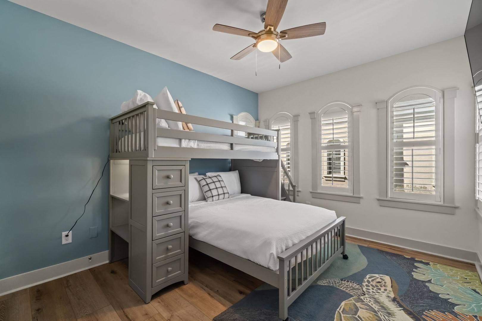 Sandy Buns - Image 26