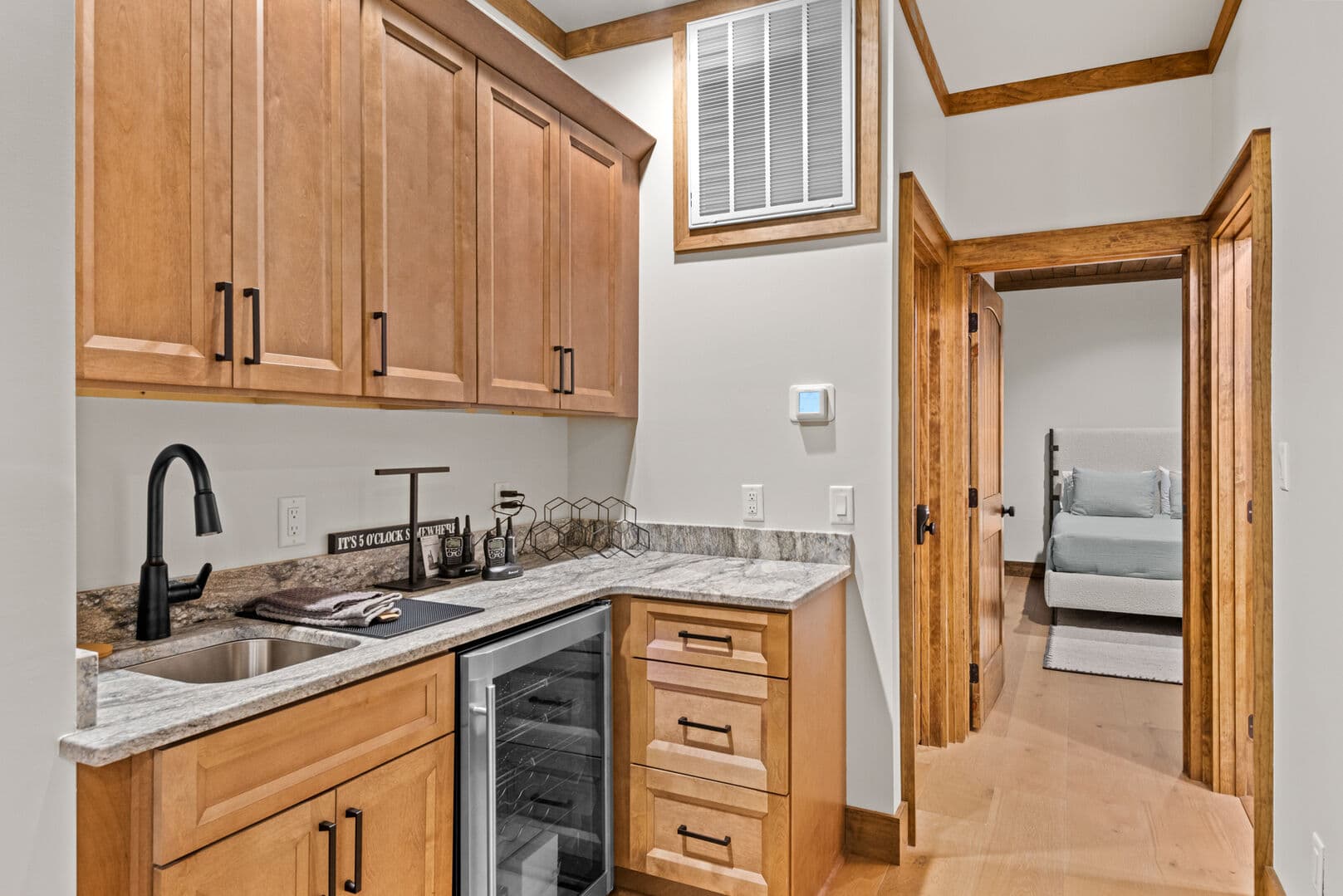 Dire Wolf at Eagles Nest - Image 31