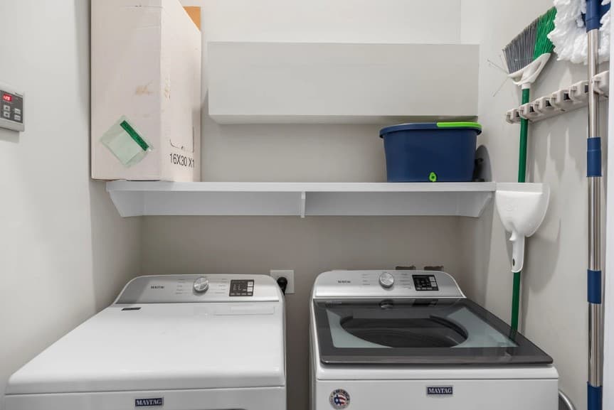 White Sands - Image 33