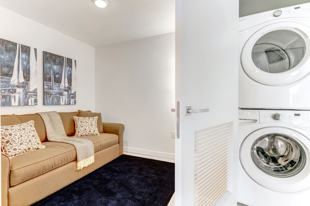 Coral Residence - Image 9