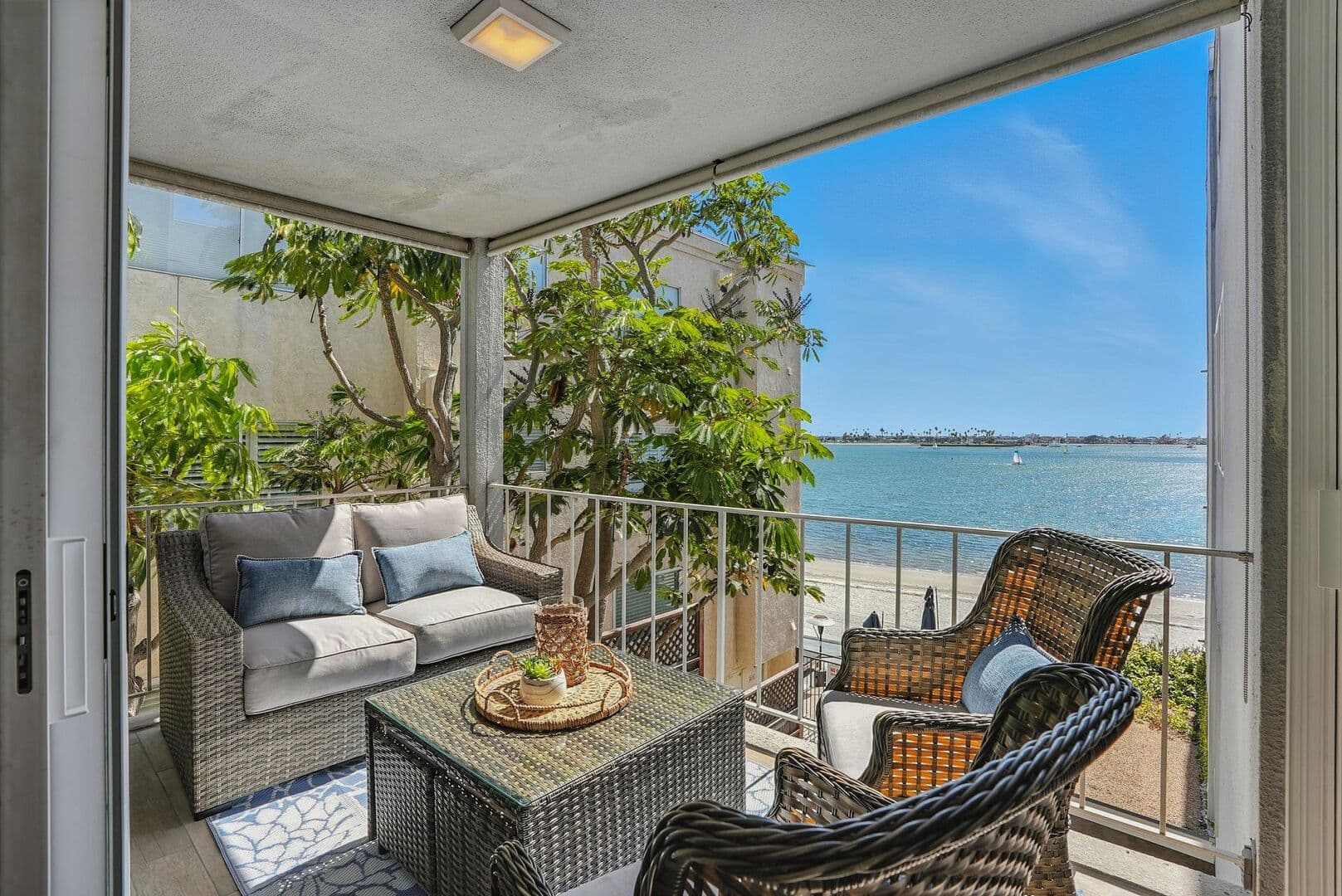 Riviera Bay Dreams - Image 2