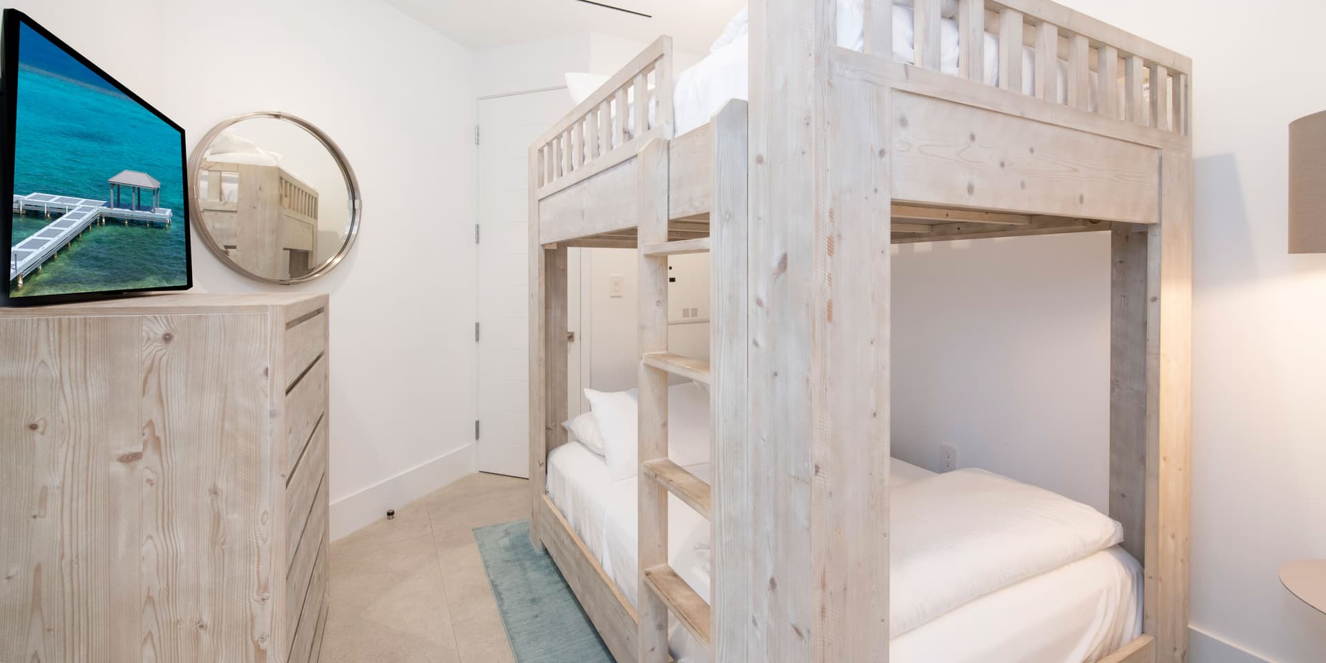 Shoreline Splendor - Image 12