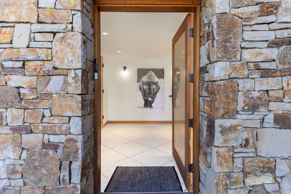 Sundancer Chalet - Image 38