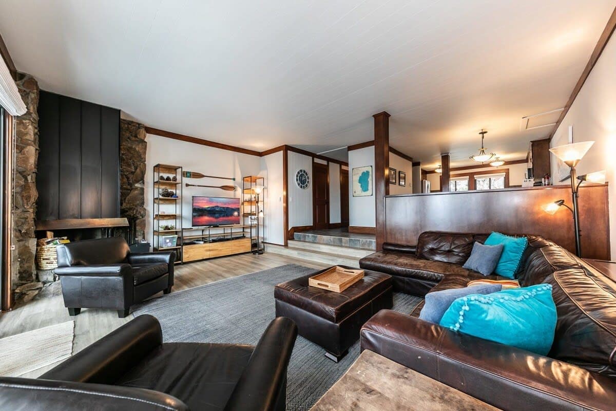 Lakefront Tahoe Retreat - Image 4