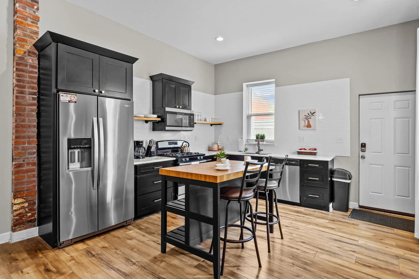 Designer Townhome - Image 5