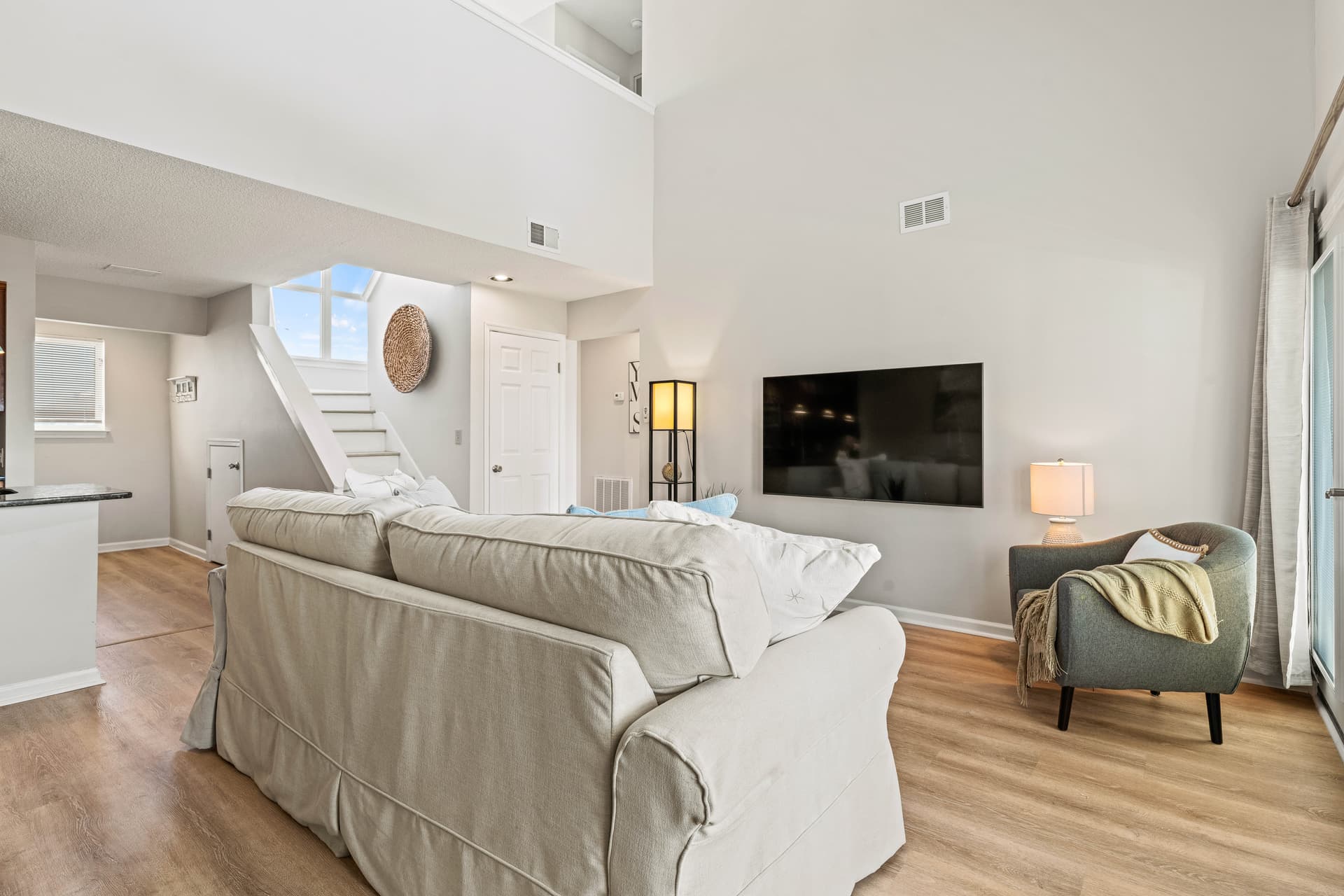 Sun of a Beach Home - Image 3