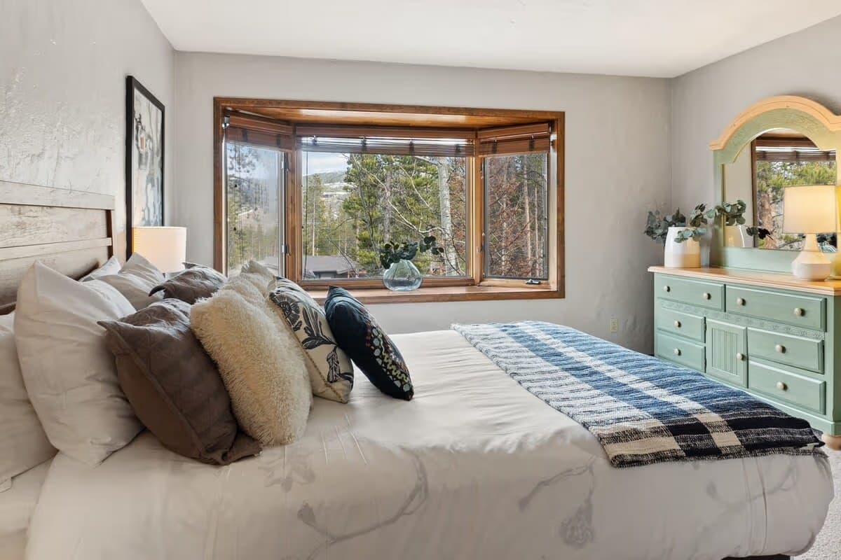 Pine Beam - Image 21