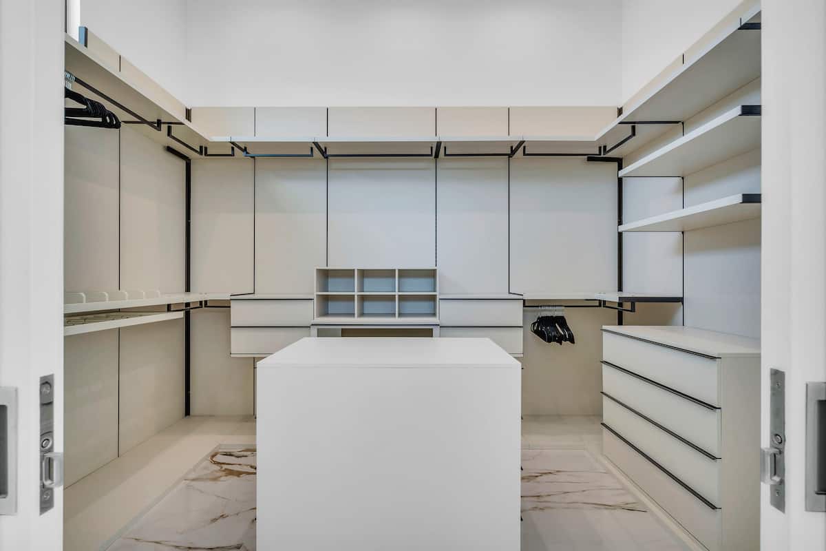 Bravo Villa #8 - Image 36