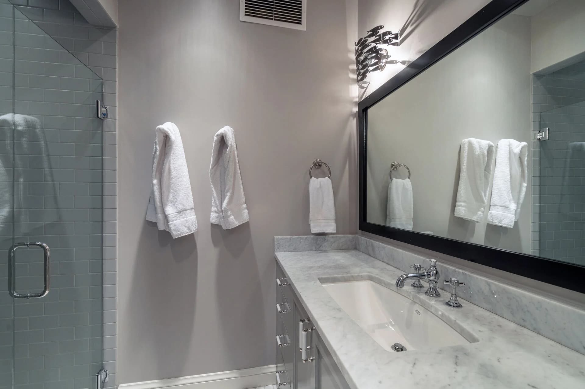 Miles High - Image 16