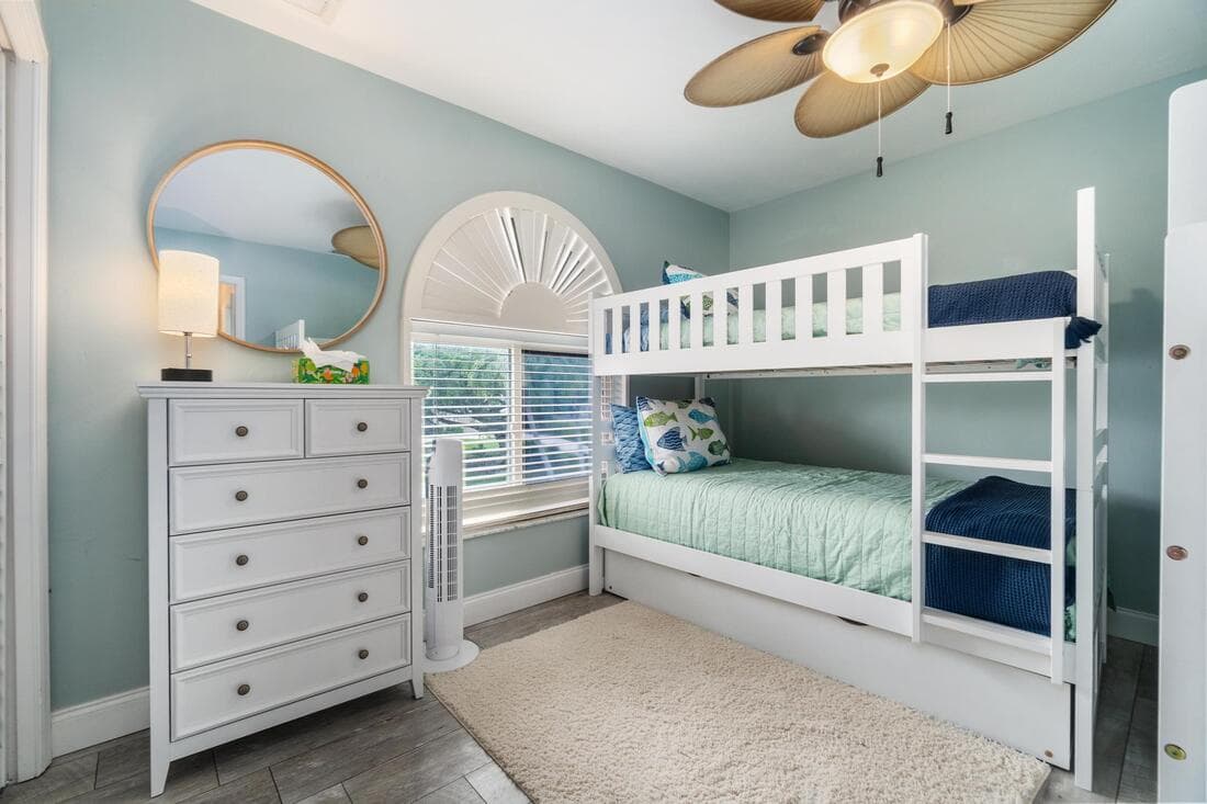 Bayside Retreat - Image 15