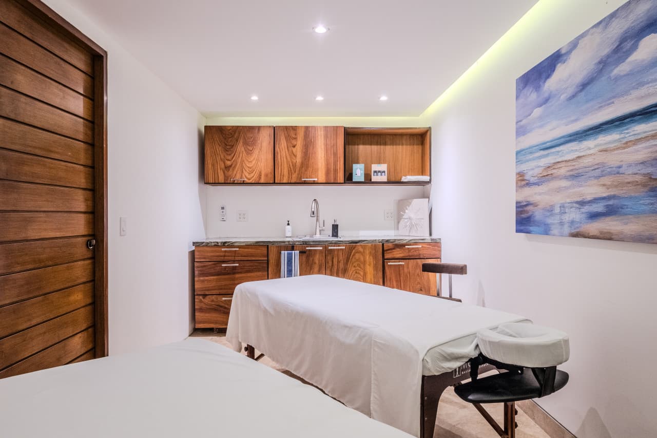 Private Beachfront in Palmilla - Image 61