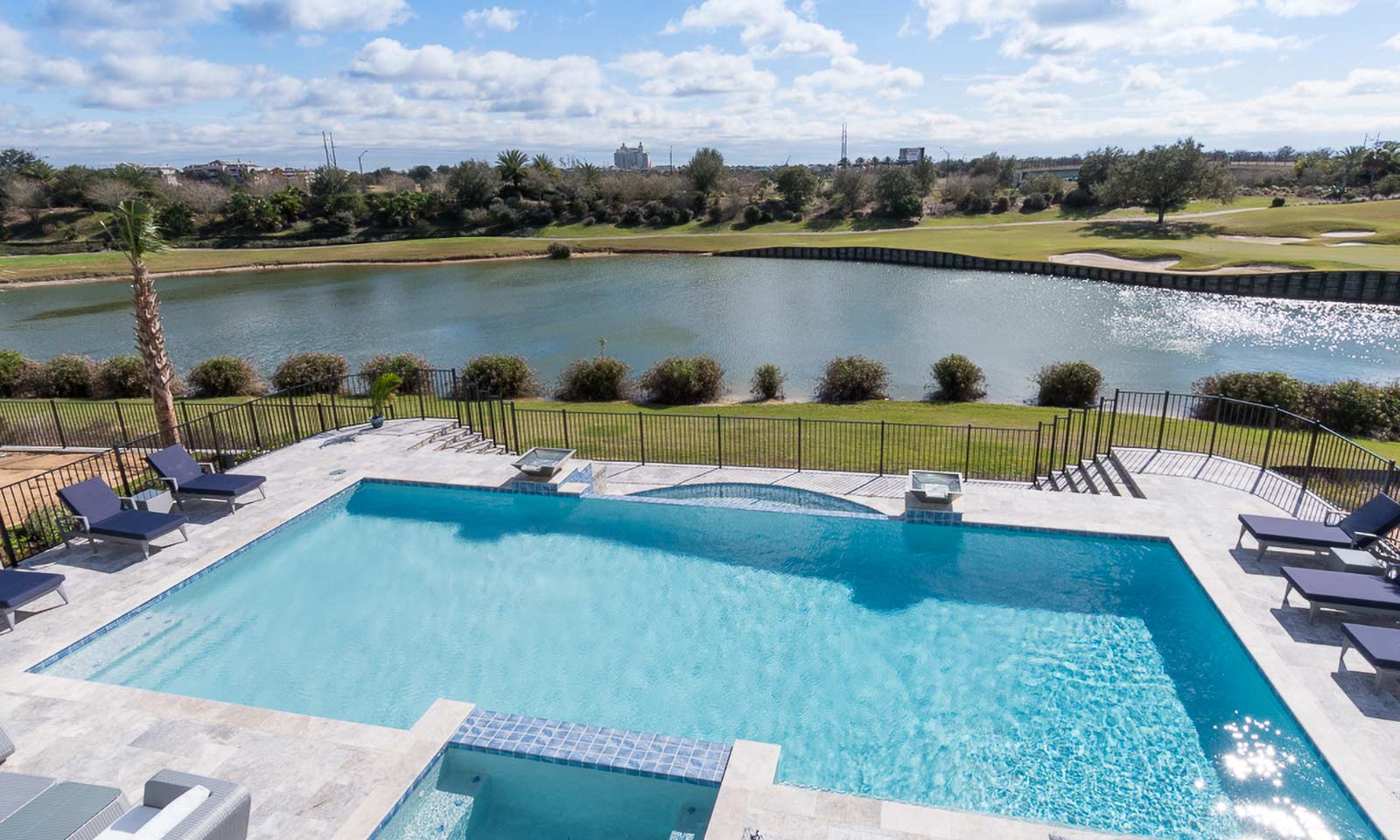 The Outstanding Oasis - Image 58