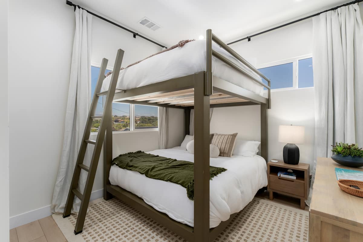 Ocean View Poolside Retreat - Image 24