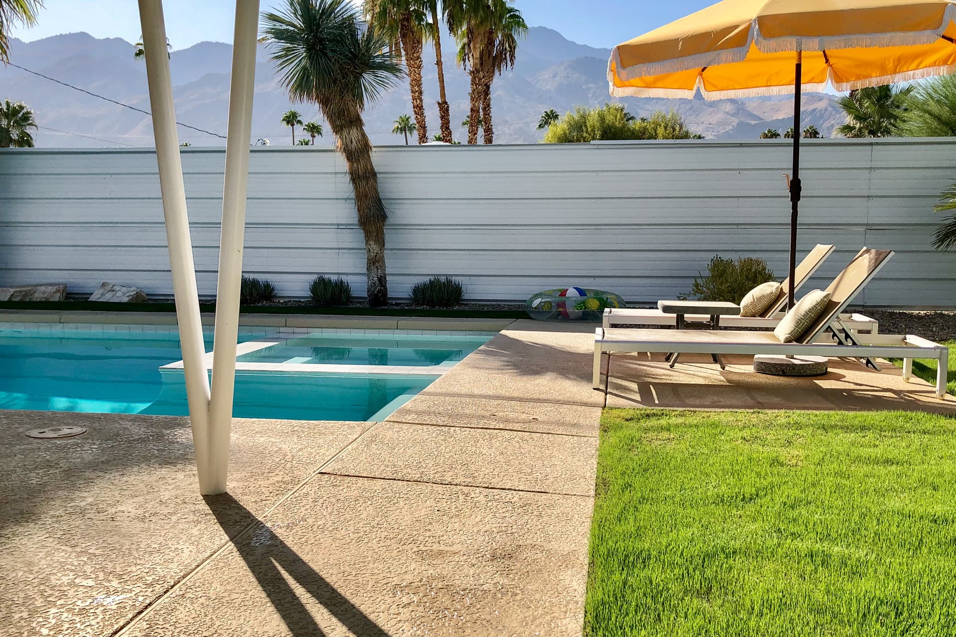 The Lucky Palm Home - Image 3