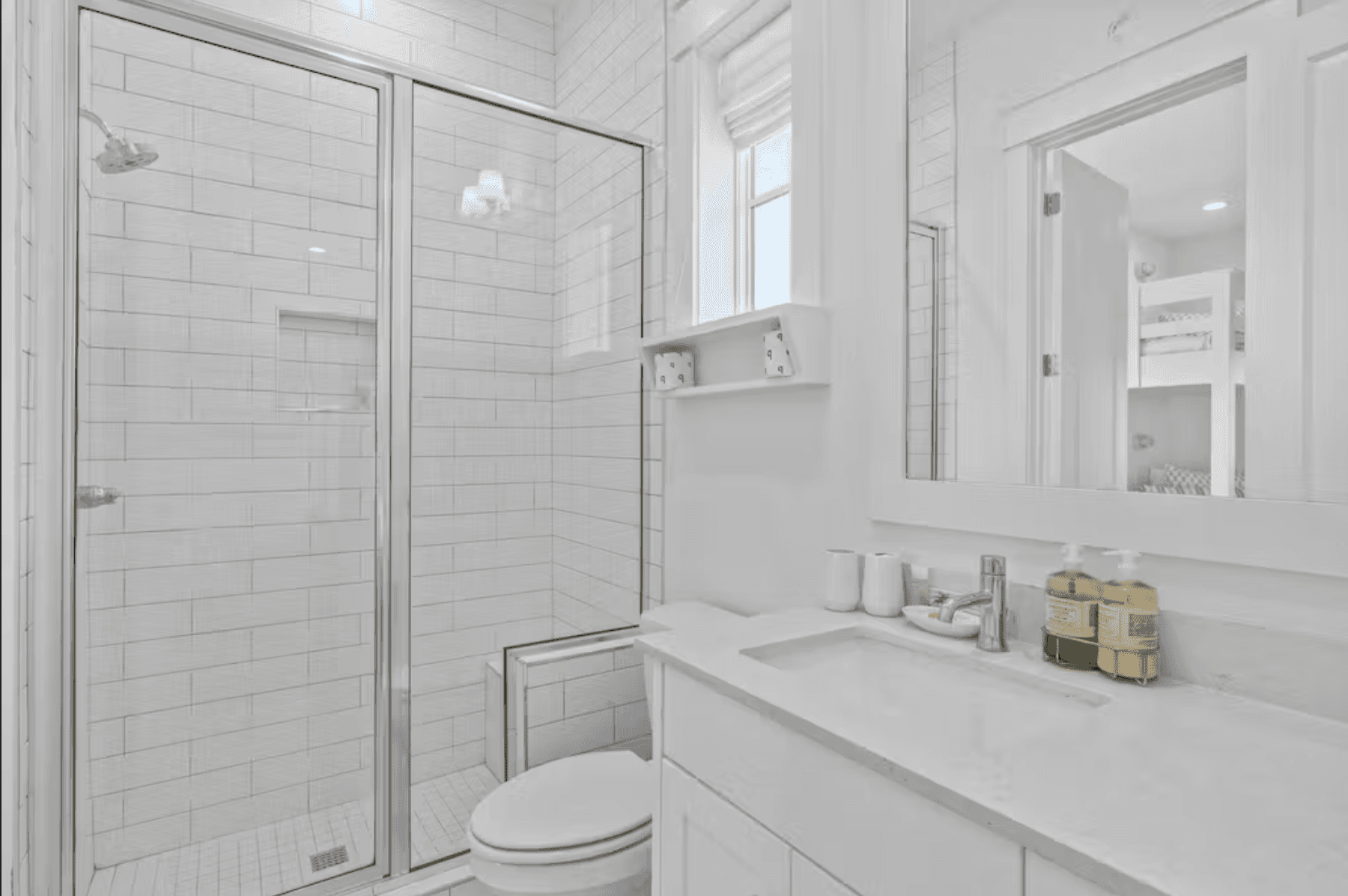 Beach Ball House - Image 39