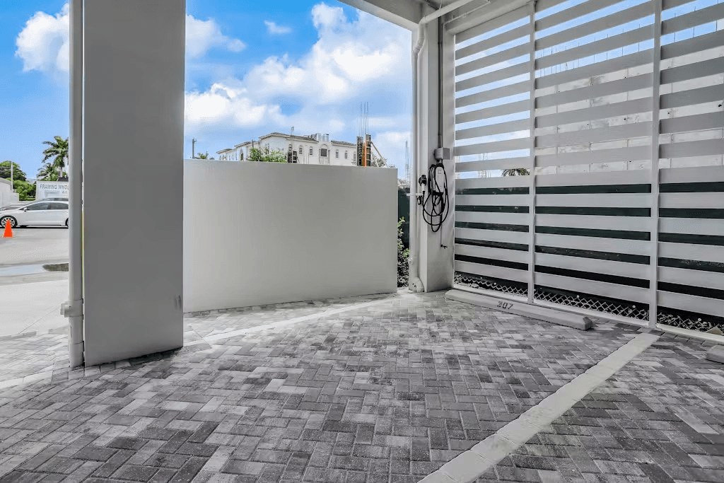 Heart of Naples - Image 27