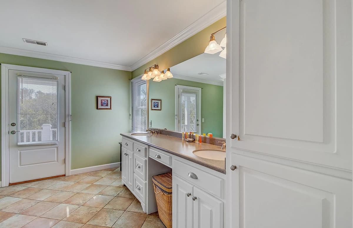 Perfect Postcard - Image 16