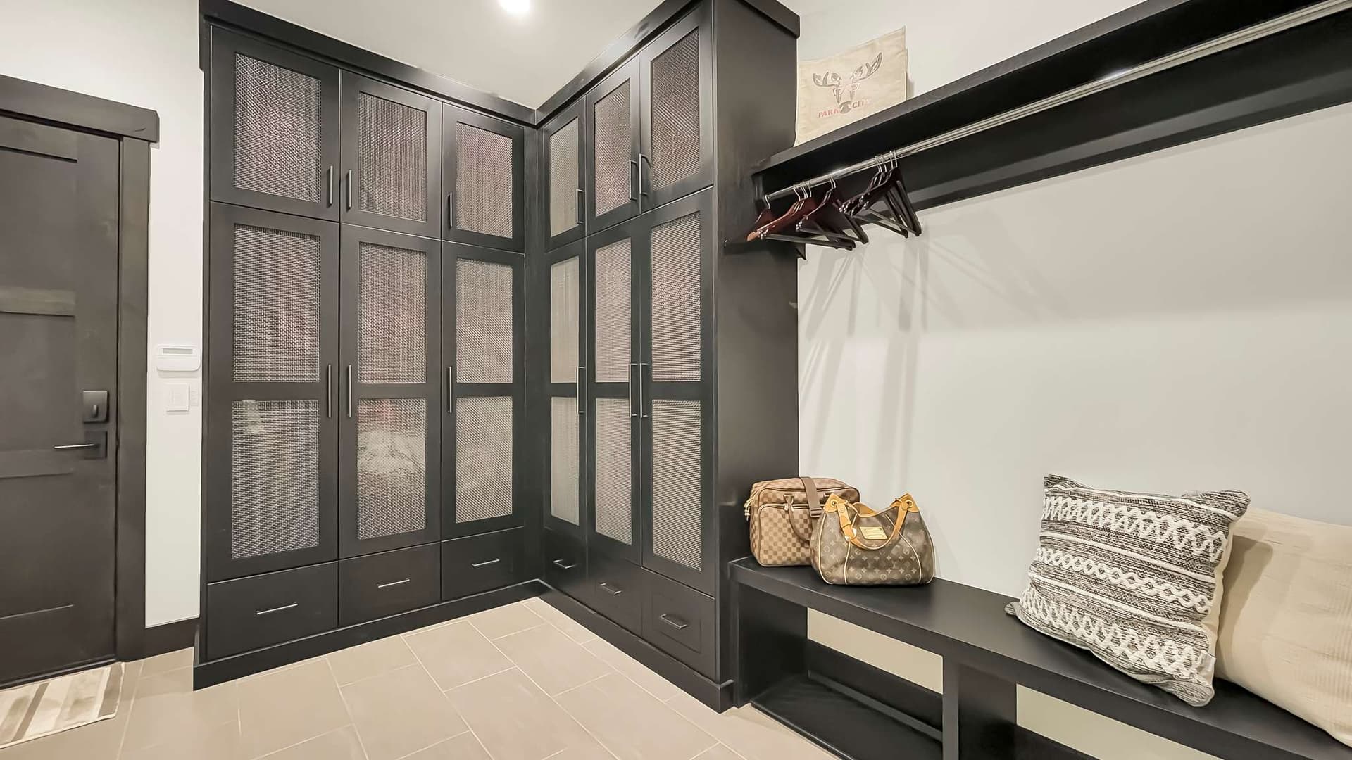 Grande Vistas Estate - Image 25