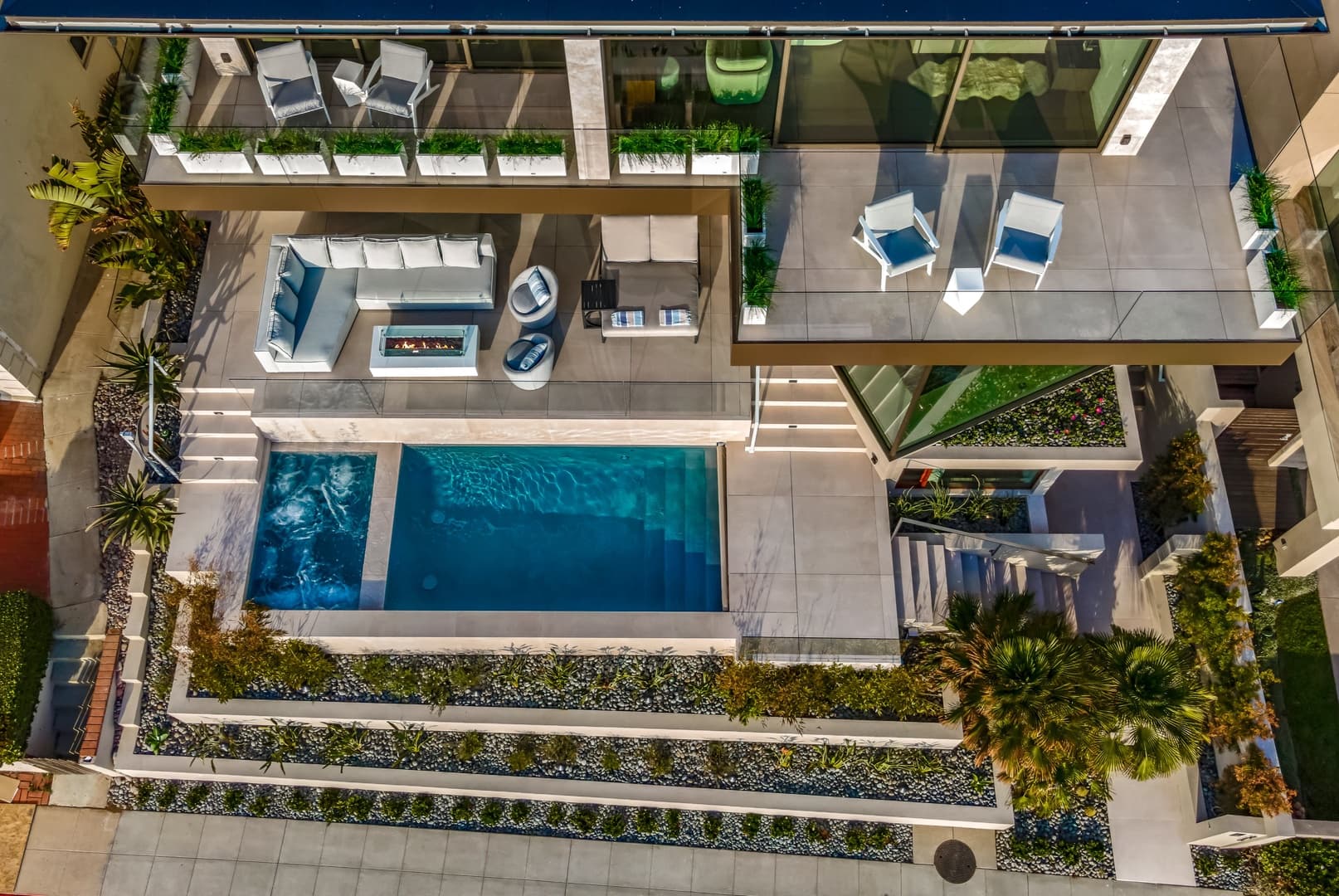 Neptune's Jewel - Image 17