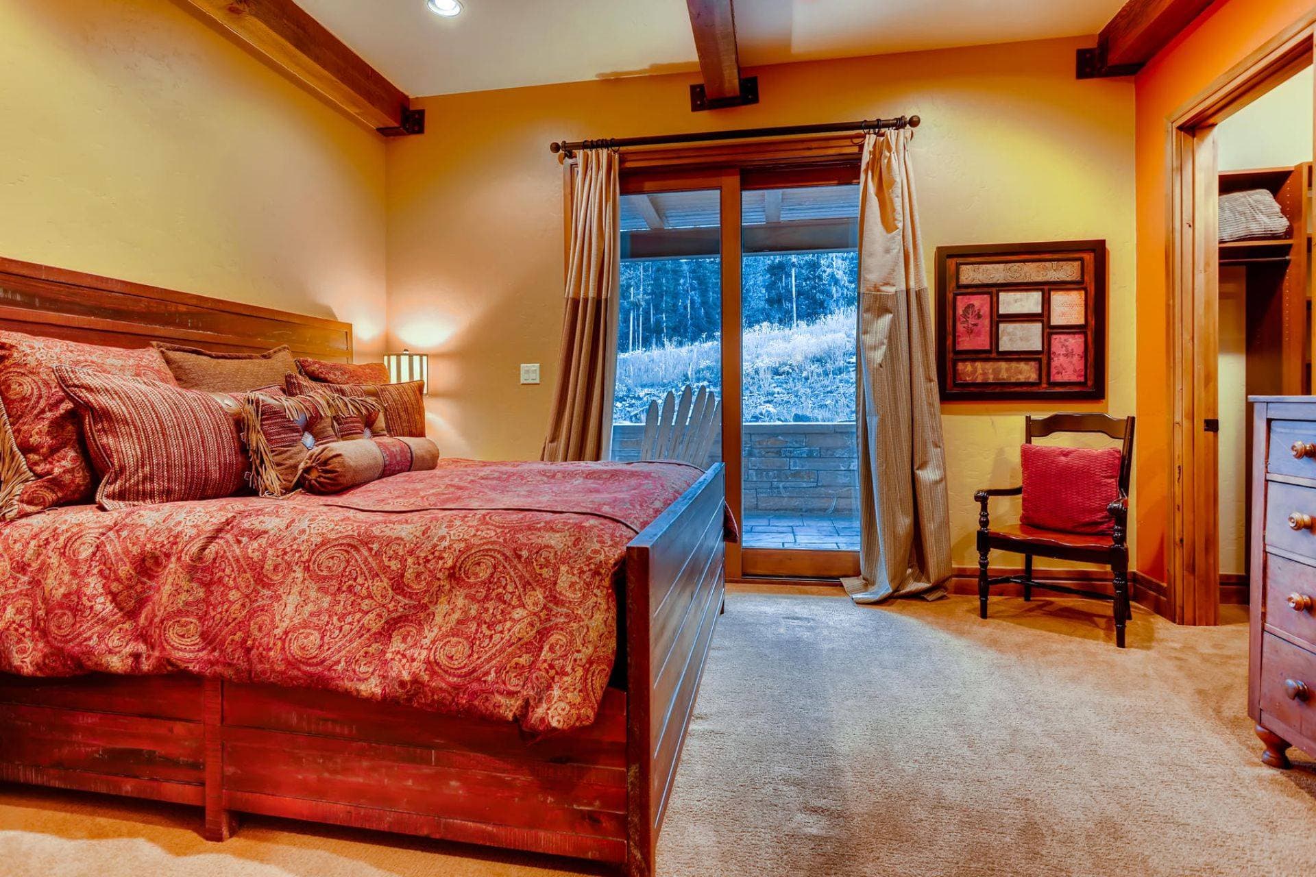 Warming Hut - Image 36