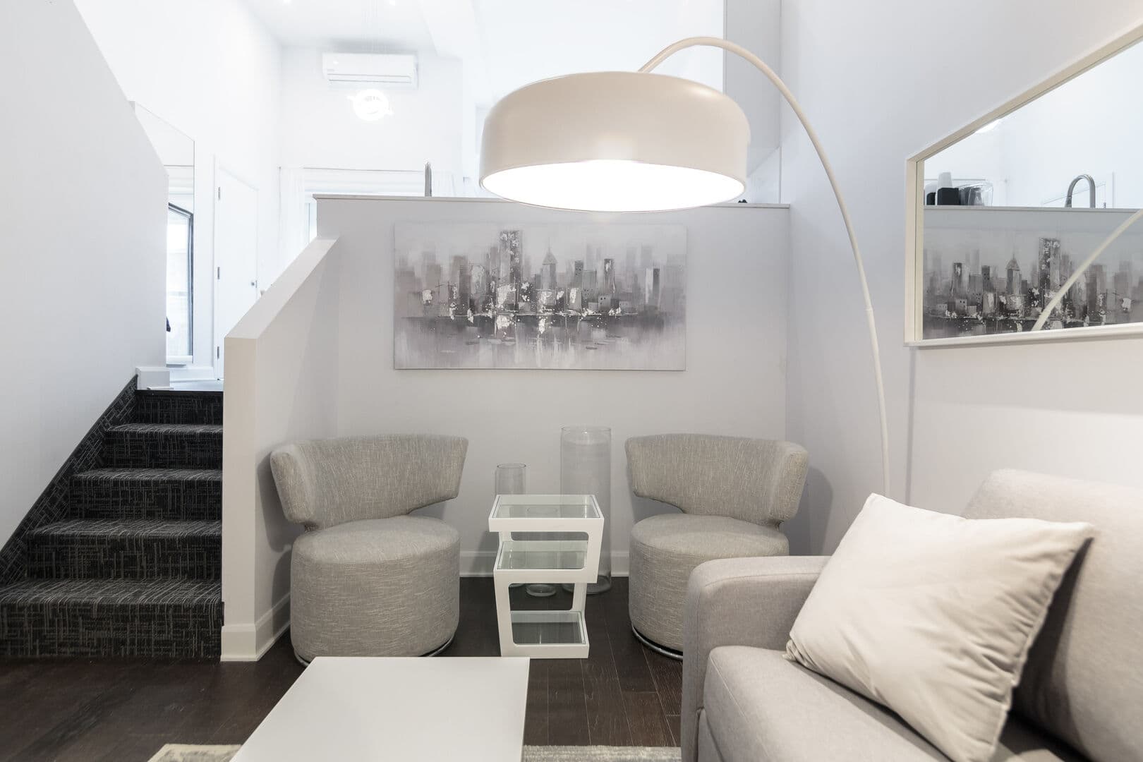 Jeanne Home - Image 6