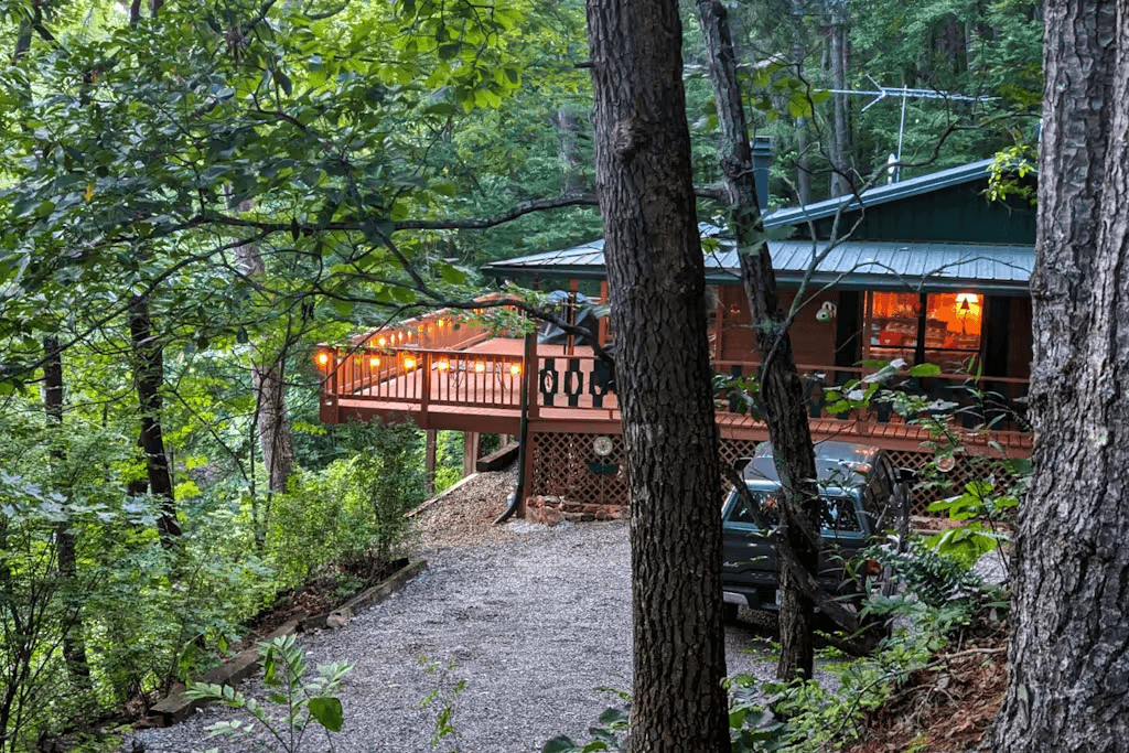 Black Bear Cabin - Image 27