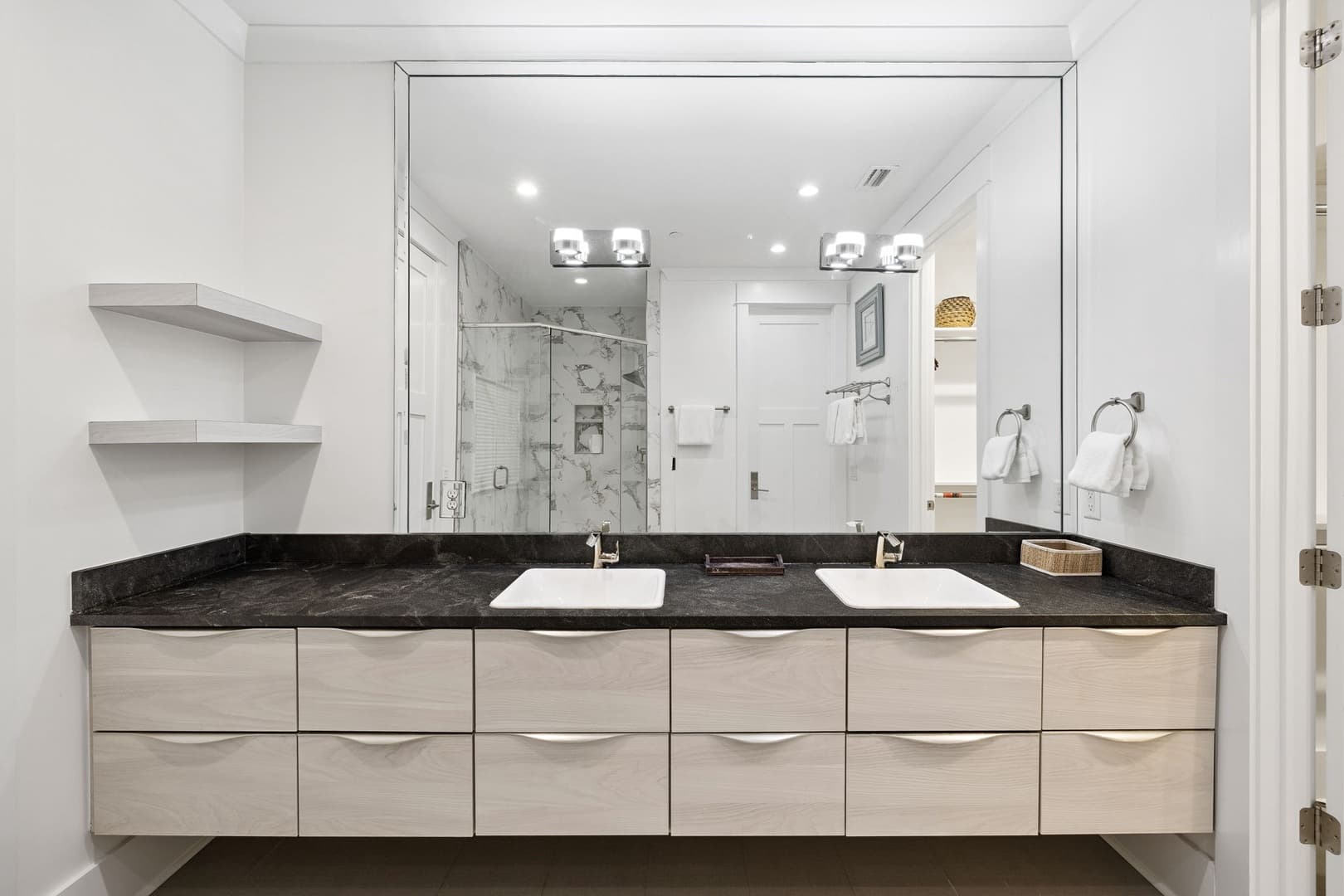 Emerald Breeze - Image 51