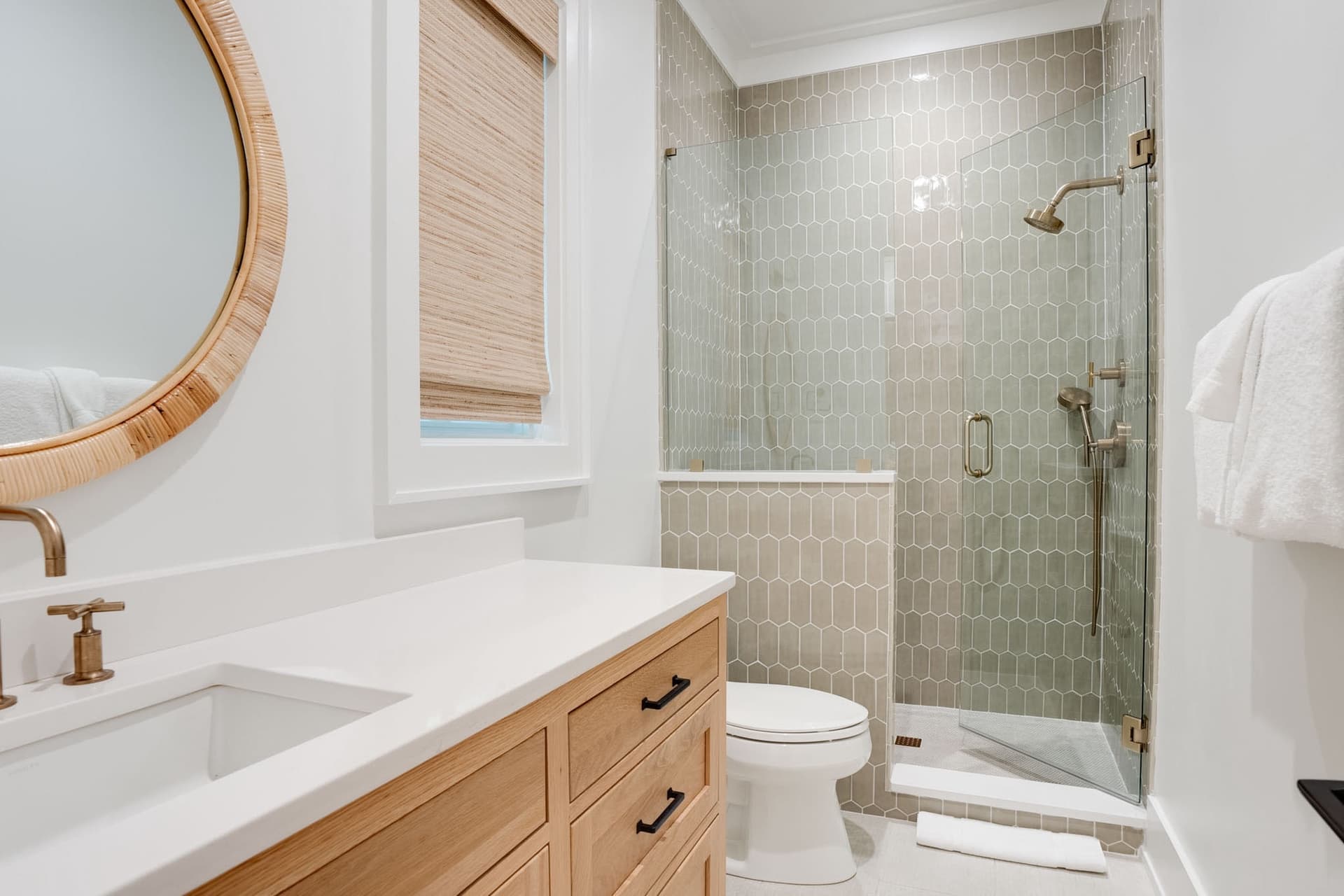 Shore To Have Fun - Image 16