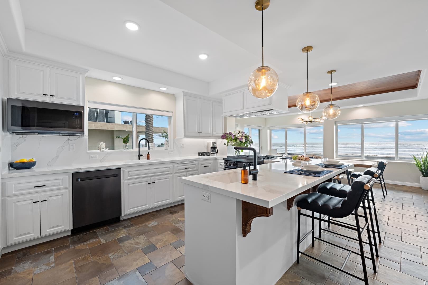 Pismo House - Image 5