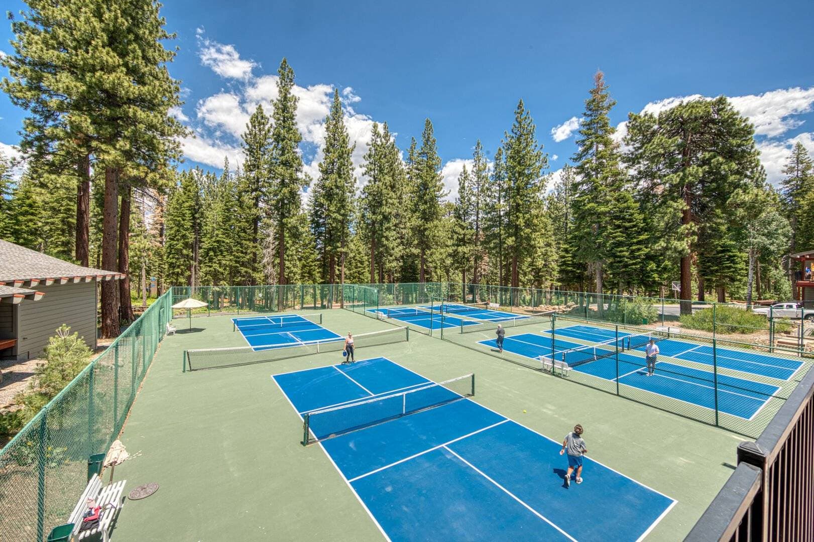 Sleeping Bear Lodge - Image 28